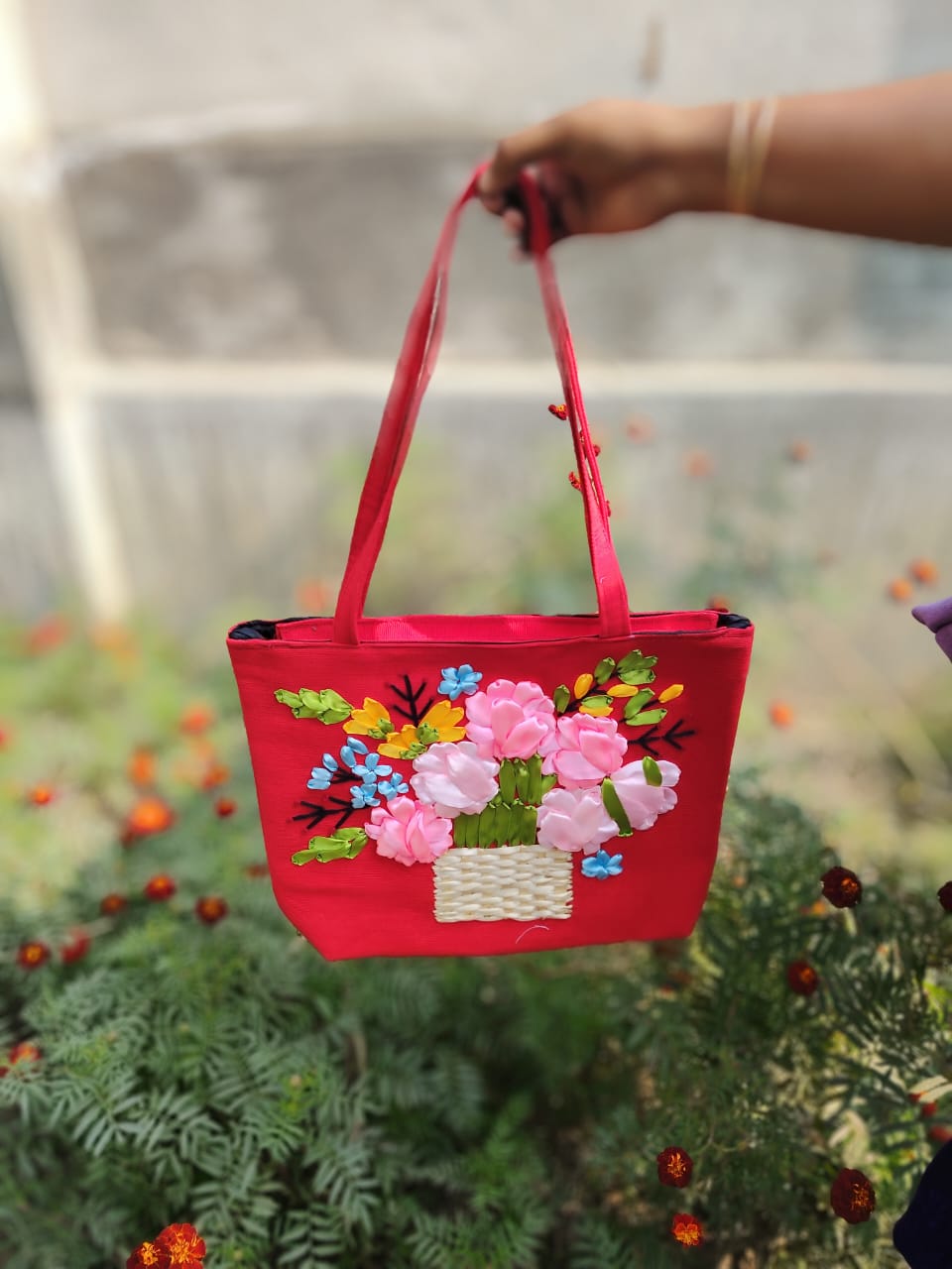 কলেজ ফ্যাশন ২: কলেজের দিনগুলো একটু রঙিন হোক সুতোর কারুকাজে । Ladies Jute College Bag - Image 4