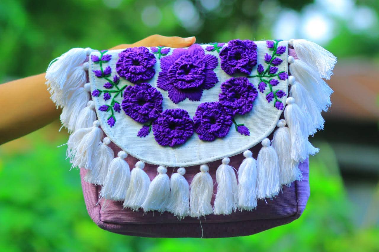 সুপার - স্টাইলিশ ট্যাসেল ডিজাইন - ক্রসবডি ব্যাগ - Image 7